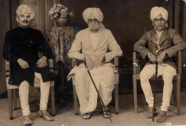 (L-R) Azmat Hussain Khan, Alladiya Khan, Nathan Khan