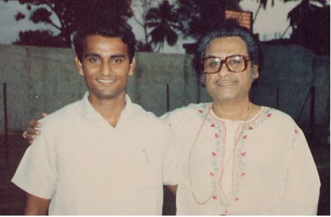 Rajan Parrikar and Kishore Kumar (Goa, March 1986)