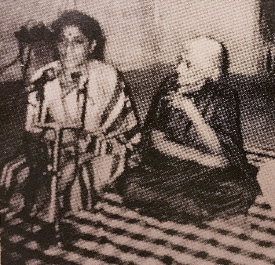 Kishori Amonkar & Mogubai Kurdikar